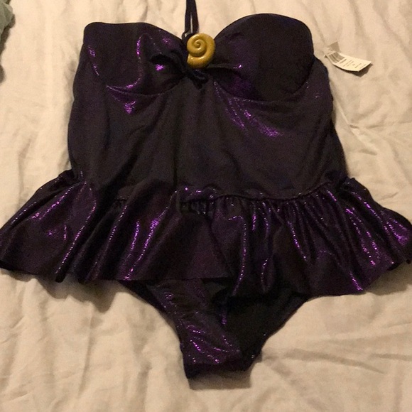 Hot Topic Other - Hot topic Ursula swim